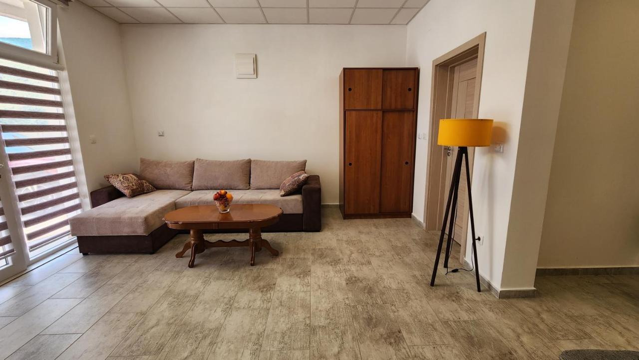 Maria Apartment Igalo Exterior photo
